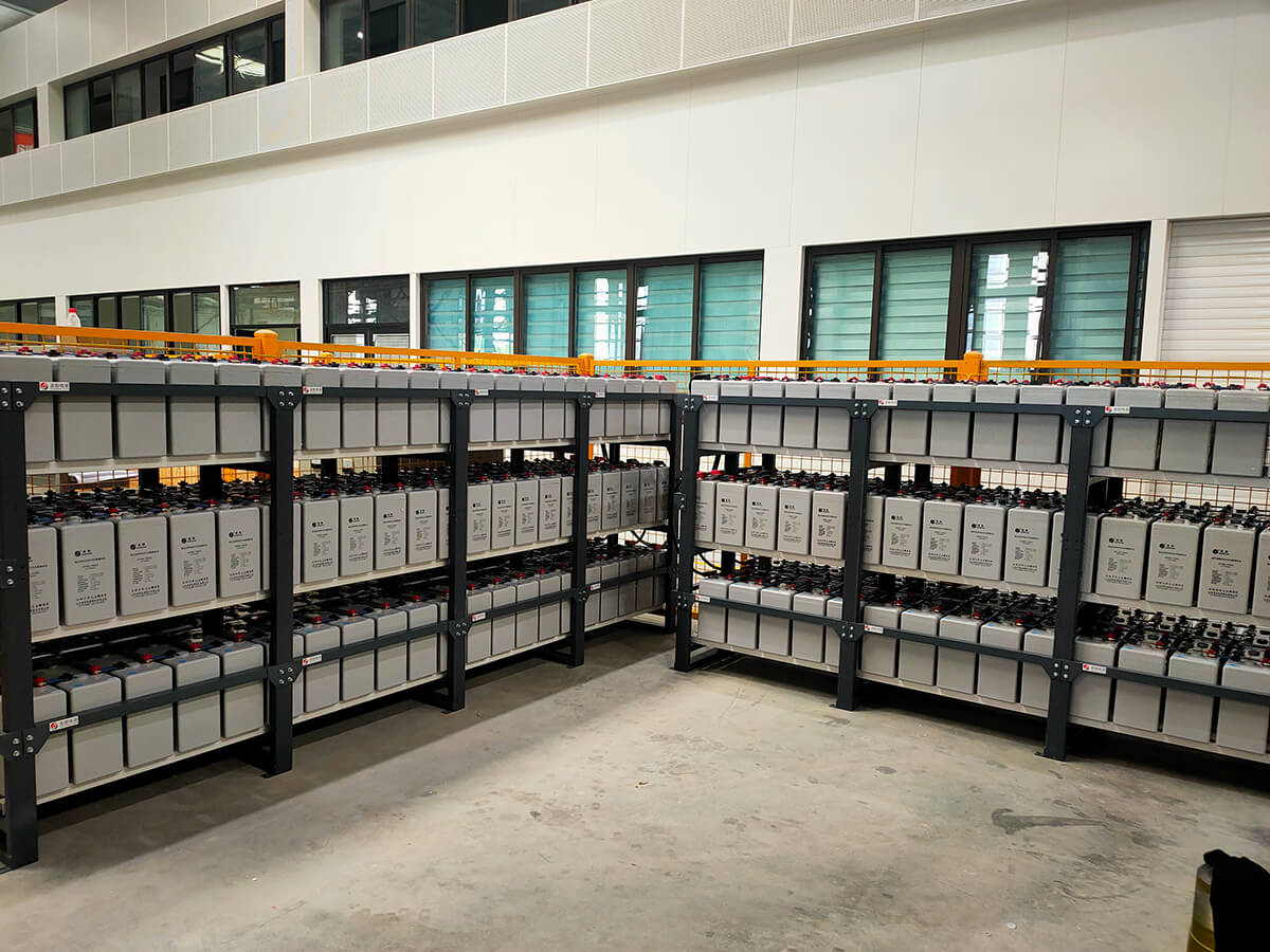 集中式或分散式UPS —哪個適合您?